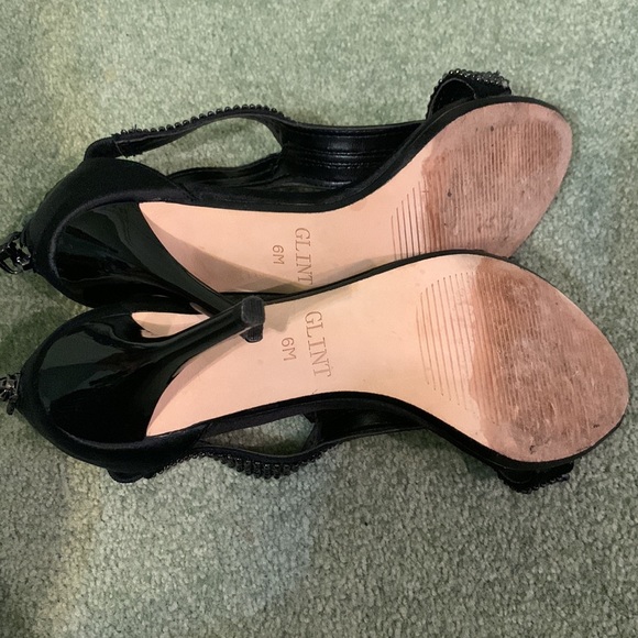 Formal Black Heels - Picture 4 of 4